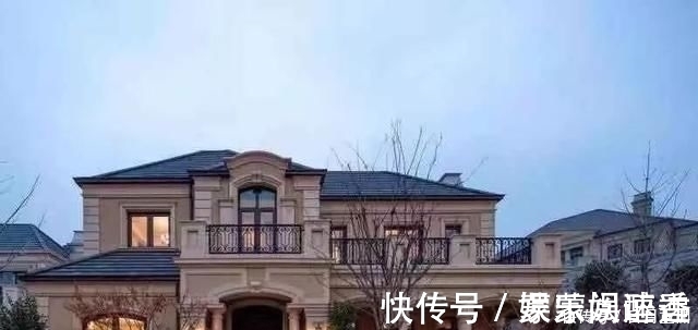 施工队|准备在农村建房预算20万左右的,看看这款法式别墅,准没错