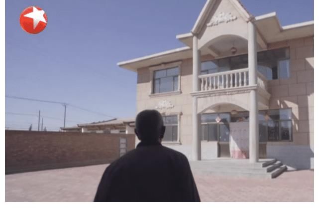 花132万改成红砖毛坯房后续：设计师自住房涉嫌违建，要翻车了？