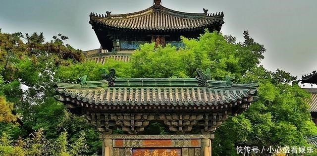 东方美学|河北一“不正经”的观音像,坐姿奇怪,却被鲁迅誉为“东方美神”