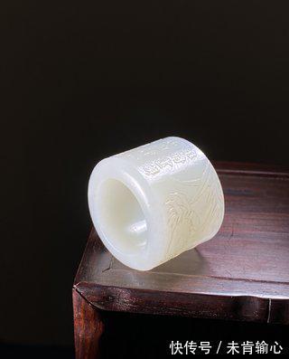 题画蟹!清 白玉 题画蟹 刻诗扳指