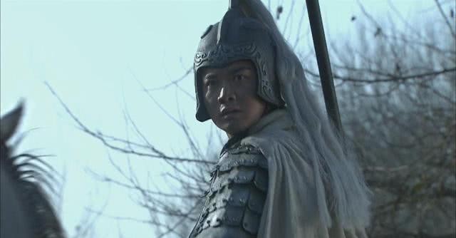 支持|刘备在称帝前属于打不垮的小强之一，背后是谁在支持他前进？