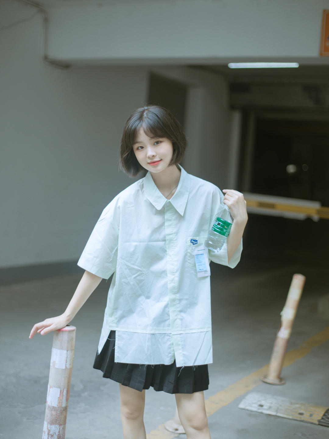 减龄|想要穿出少女感,不如试一试粉色衬衫+白色背带裤,穿起来元气十足!