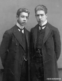 史上最牛的物理学论战,玻尔靠什么赢了爱因斯坦3次