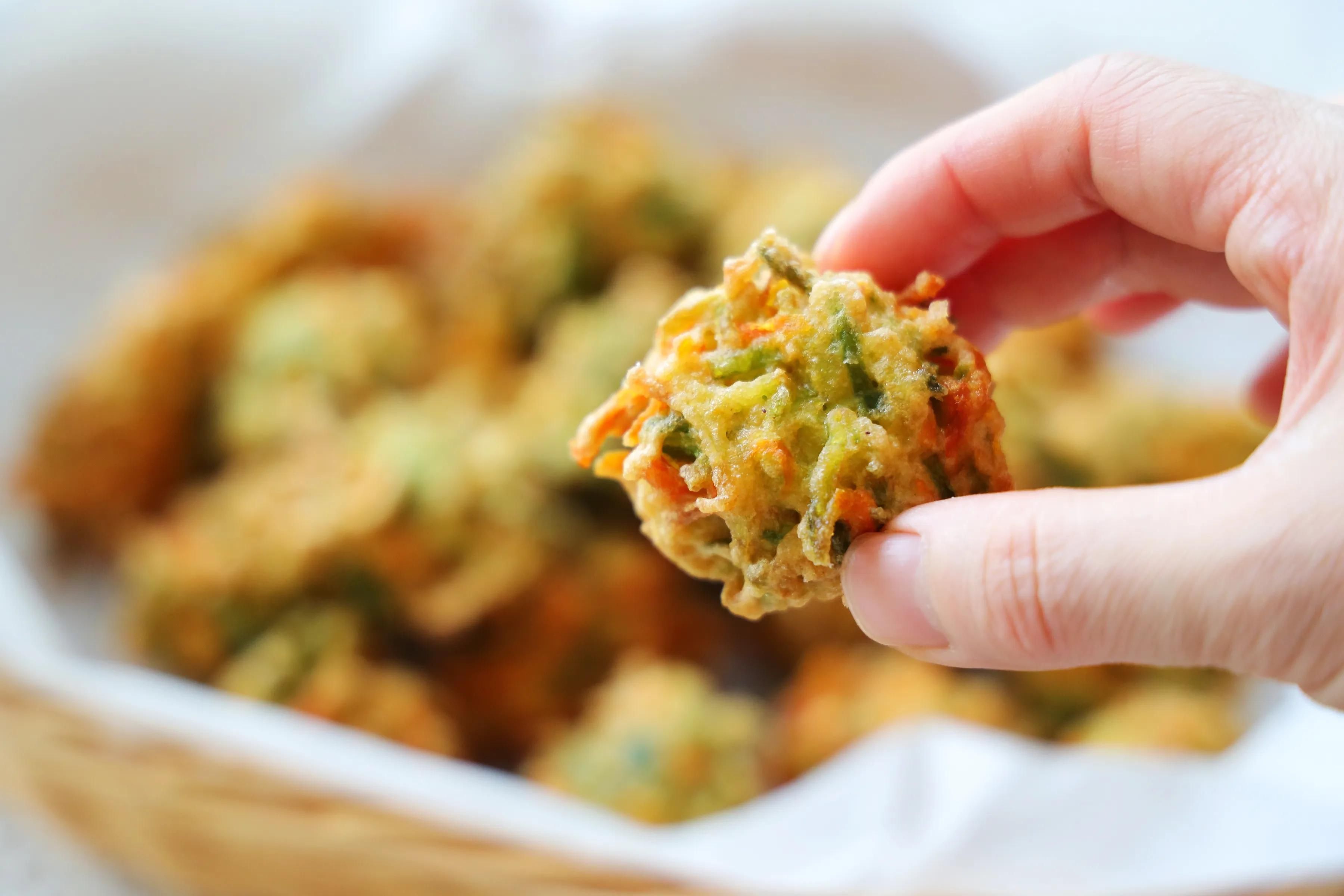 冬天萝卜好吃不贵,炸一锅素丸子,不油不腻,比肉丸子还要好吃