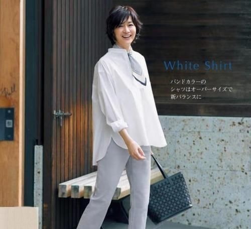 西服 越宽松、越减龄!日本52岁模特的“高级蓝”穿搭,优雅舒适好喜欢