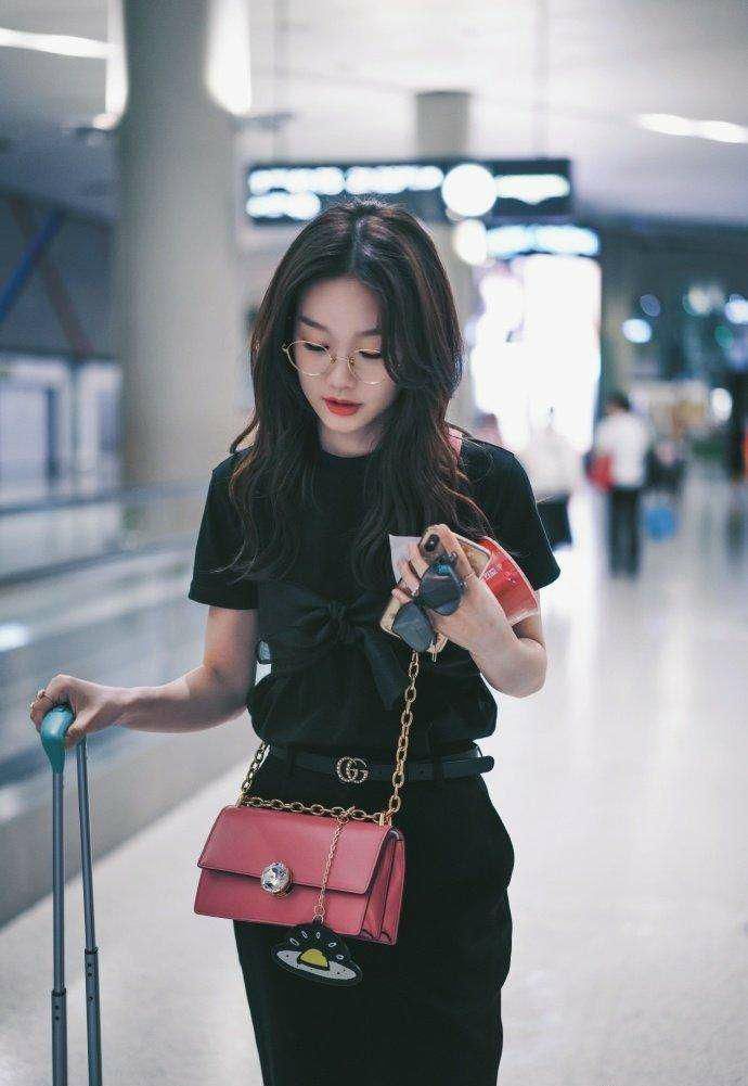  不到|徐梦洁为凹锁骨也太拼了，肩膀向后折叠45°，一般人真做不到！