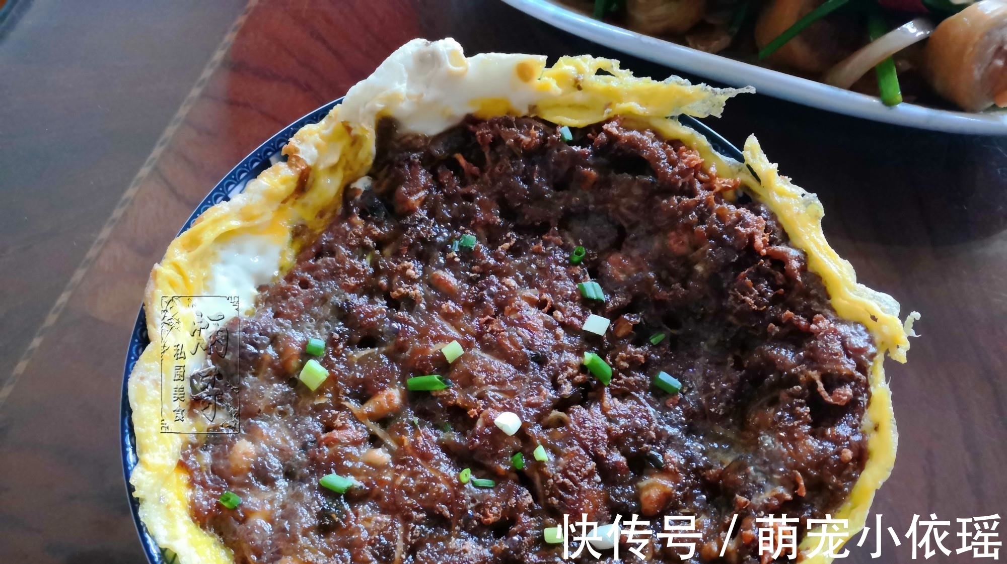 水煮面|表妹晒待客晚餐，网友：南方人真舍得吃，这餐饭没七八百下不来吧