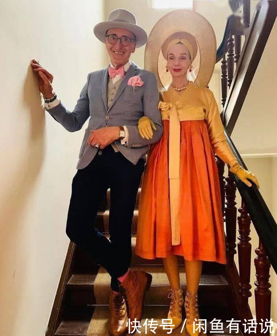 穿搭|谁说老了就得穿老年装，看看这对80多岁老夫妻，比小年轻洋气多了