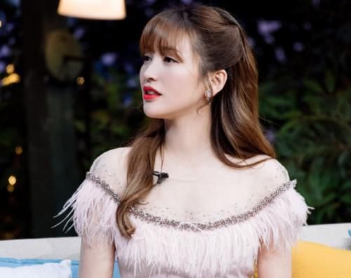 节目中说会继续联络,但综艺播完金莎立马拆CP,盛况留言扎心了!