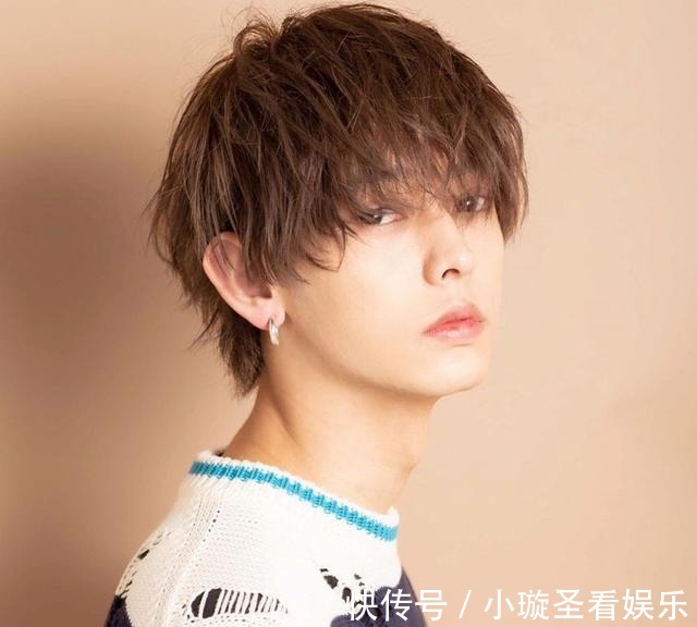 发型|别总剪男士背头了,这才是年轻男士该有的发型,看看帅到你了吗