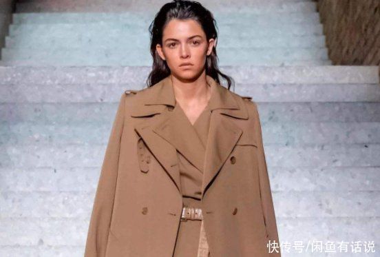 a6418|敢在西装外面披大衣的女人,气场太强大!一看就惹不起