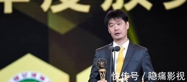 国足|硬汉!李霄鹏刚上任就受到质疑,接手国足已兑现昔日豪言!