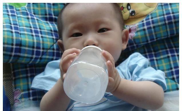 脾胃|孩子睡着后有这3个反应,是脾胃在“求救”,家长别不当回事