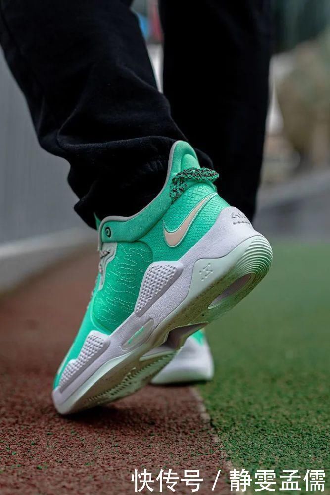 低估|提前俩月上脚!这款 Nike 恐成「年度黑马」,不该被低估!