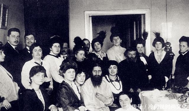 灭亡|此巫师预言了帝国和自己的死期 结果帝国灭亡了自己却老被杀不死