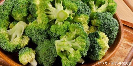 脏东西|西兰花清洗太麻烦学会这个小妙招,轻松清洗干净西兰花