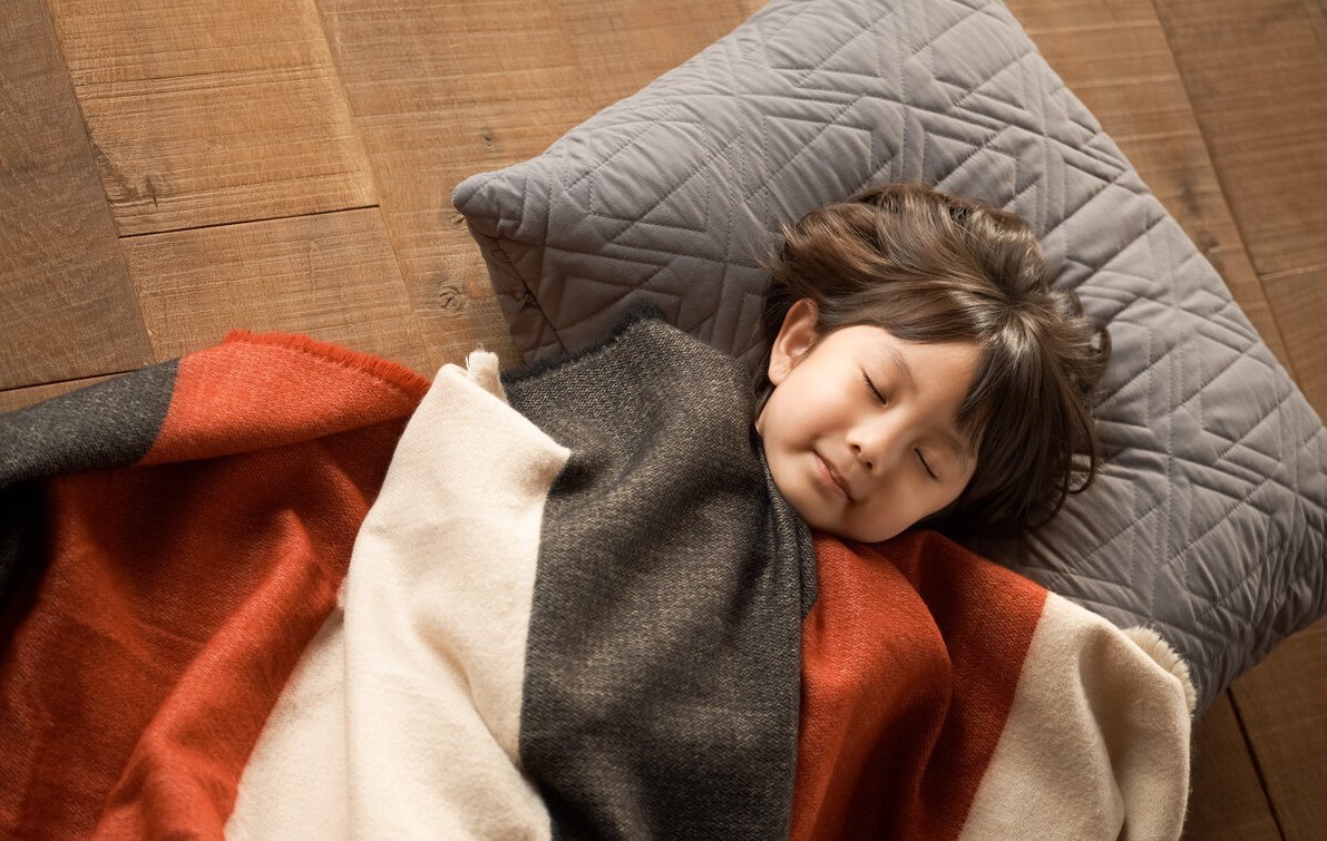 女童|7岁女童连续两年睡前喝奶,身高仅100公分,儿科医生:无知毁掉孩子