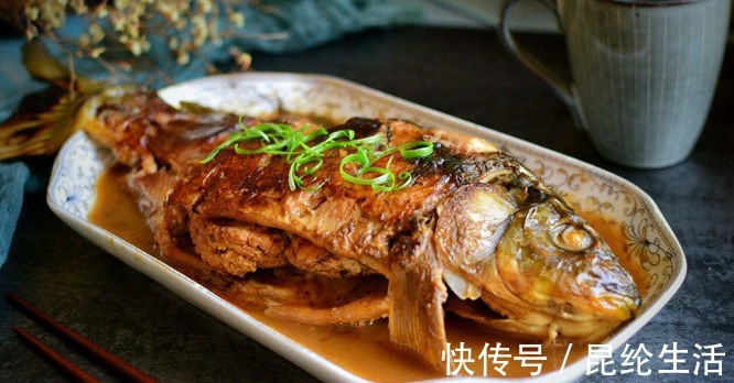 炖鱼|美食看看家常炖鱼，豆腐脑，虾仁炒西兰花，蒜香排骨的做法