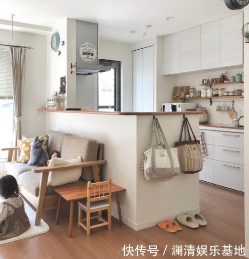 人家|去北京出差，发现一户人家厨房，布置得真高级，拍下给大家瞧瞧！