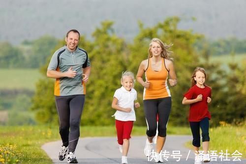 身高|孩子身高停止发育前,往往会留下几个暗号,其中一个表现在脸上