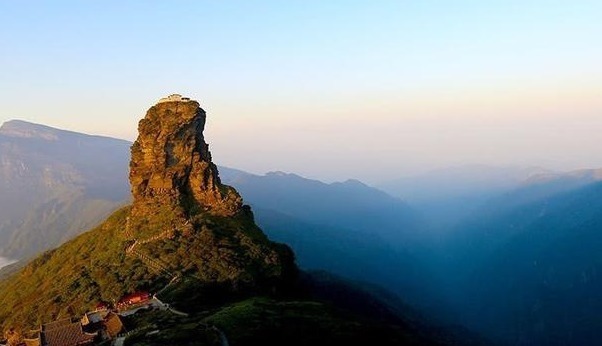 险峻|中国古代史上的建筑奇迹，建在山顶，工匠技术令人佩服！