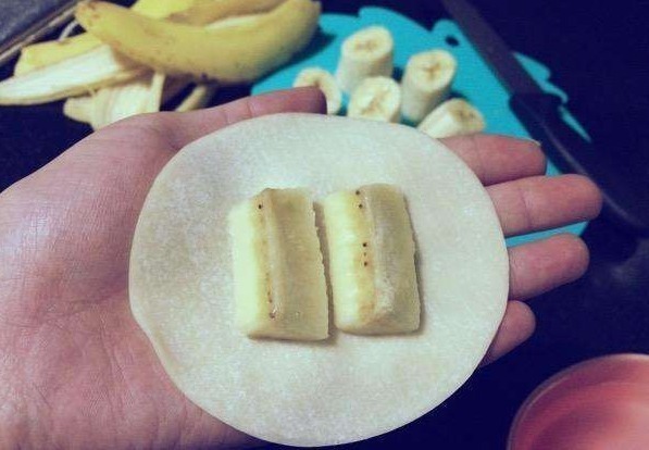 美味|剩下的饺子皮这样处理后，实在美味，好吃到你不想再包饺子