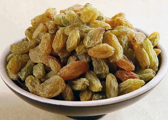 既是窝料也是钓饵，自制低成本特效“两用饵”！