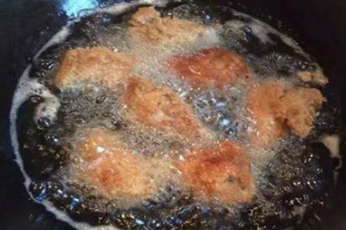 早点|做饭时这四个坏习惯容易带给家人非常大的隐患,建议早点改掉