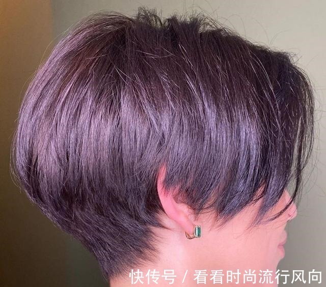 发尾 16款新时尚发型来了,不分直卷和长短,全都让你很满意!