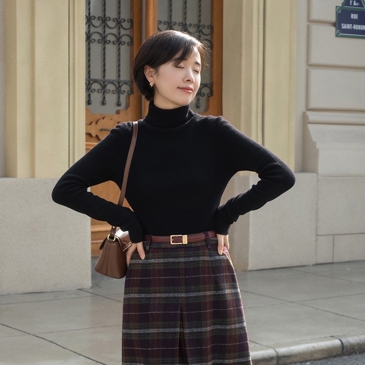 半身裙 30+女性如何摆脱土气感?针织衫搭配半身裙,高级时髦又减龄
