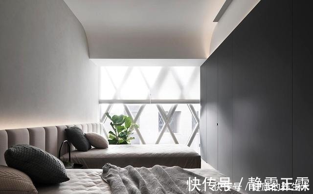 简约|有钱就买大平层吧!320㎡打造简约轻奢范,进屋太羡慕了!