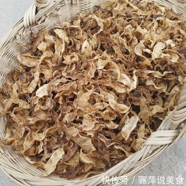 入秋后趁着太阳大，6种豆多晒点，晒好冬天没菜时拿出来炖肉特香