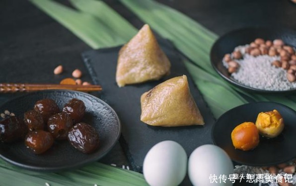 好吃|想吃粽子不用买,用个塑料瓶就能包!不松散不漏米,比买的还好吃