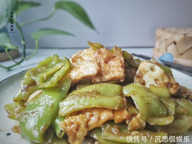 核桃油|吃了半辈子鸡蛋,第一回见这种做法,当菜又当饭,干香入味又好吃
