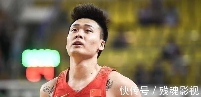 日本|男篮大胜日本崛起了4人,郭艾伦重回第一控卫,杜锋不能没有周琦