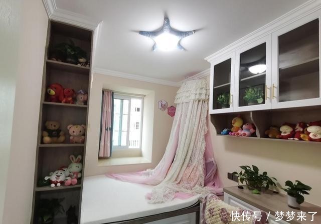 家具|看她家极简装修,全屋舍弃吊顶,电视墙不做造型,还没家具很漂亮