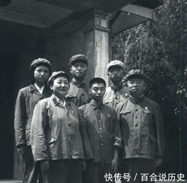 年后|西路军幸存的将领沙漠被困,神秘老汉相救,60年后恩人被找到