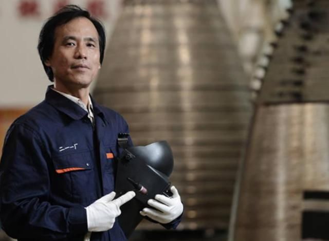 中国“焊将”高凤林:外企8倍年薪挖不动,只在闲时焊接东风导弹!