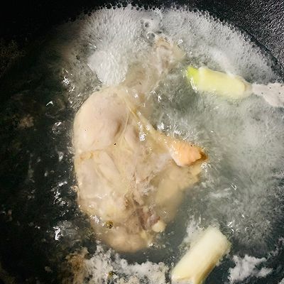 圆葱丁|夏季清凉下酒菜手撕鸡腿