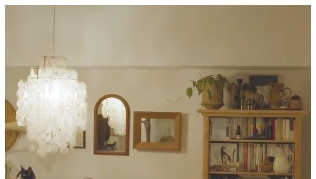 装饰|日本空间设计师的家:墙壁装饰才是主角,绝不浪费大白墙的空间