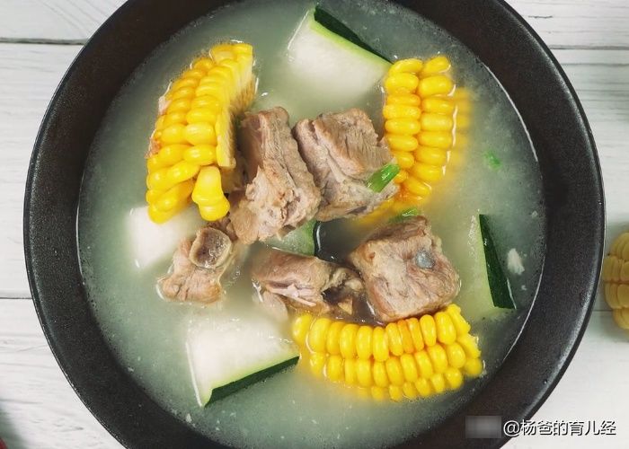  两样|排骨中加两样食材，鲜香肉嫩又营养，简单一炖，孩子特爱吃