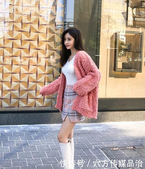 奶昔|孙允珠高清美图:樱桃芒果奶昔甜蜜格纹拼搭裙!