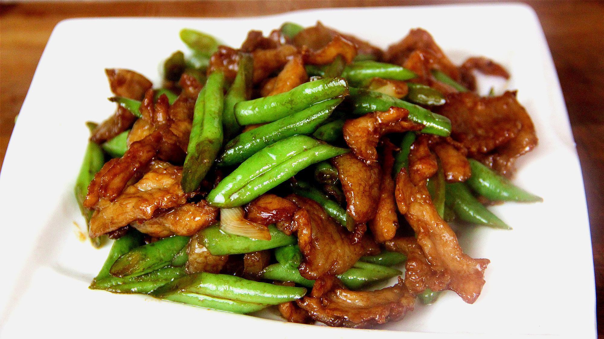 教你家常好吃的豆角炒肉片，美味解馋很下饭，孩子都抢着吃