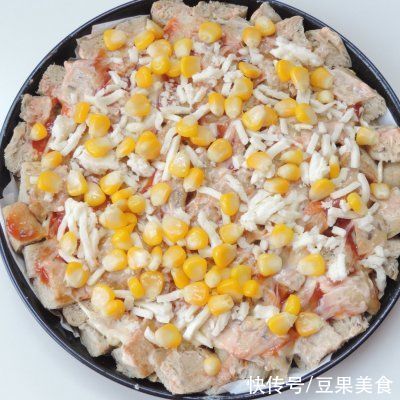 面包粒|#丘比三明治#烤爆汁肠仔玉米芝士层层三明治