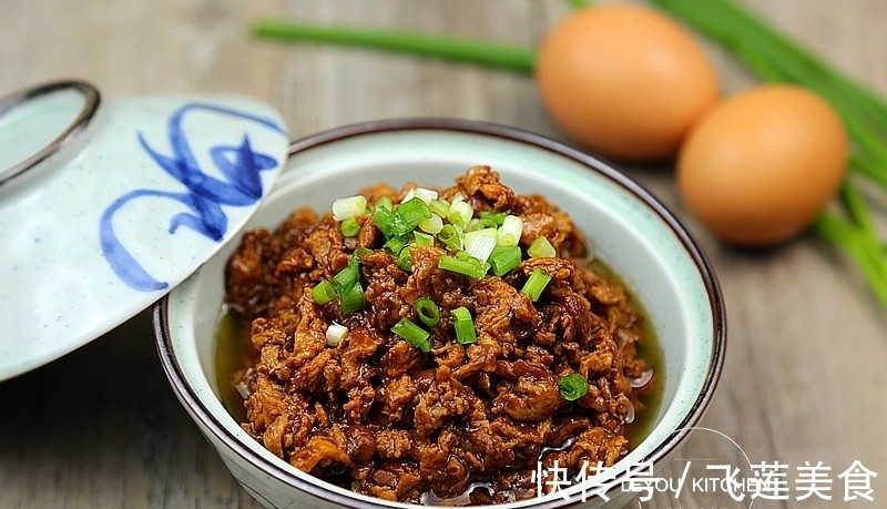 4种下饭酱做法,不想做菜时,用酱拌饭,能大口吃下两碗