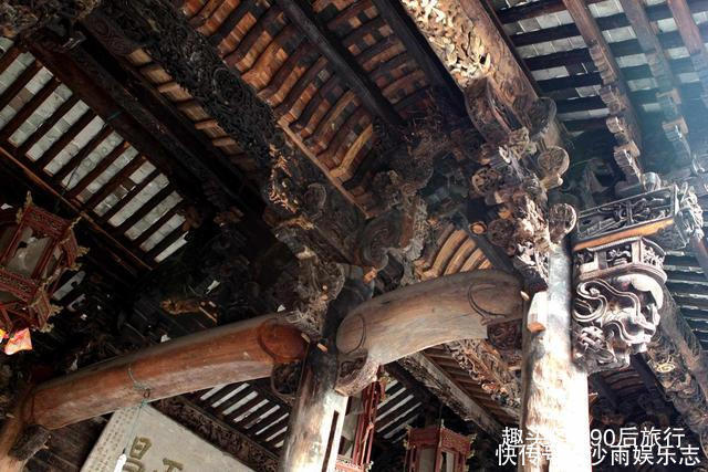 江南第一雕花大楼距今已有380年历史，还被称为“宰相府”