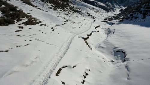 新春佳节|2021 年 2 月，乌鲁木齐自驾攻略——独山子村