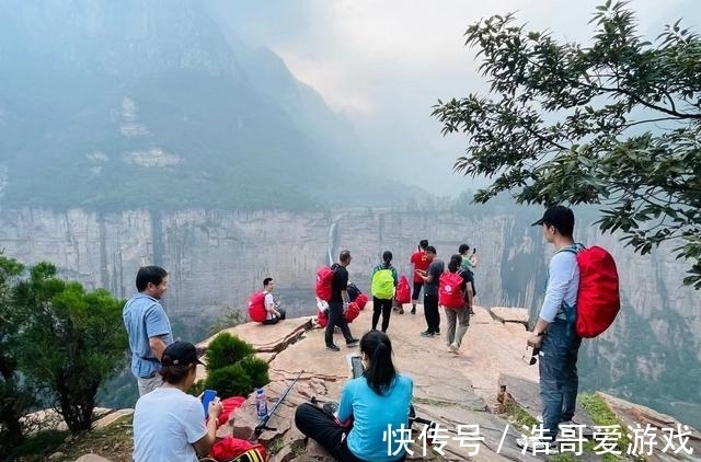 天河瀑布|郑州驴友团徒步南太行抱犊村，穿越太行天瀑群