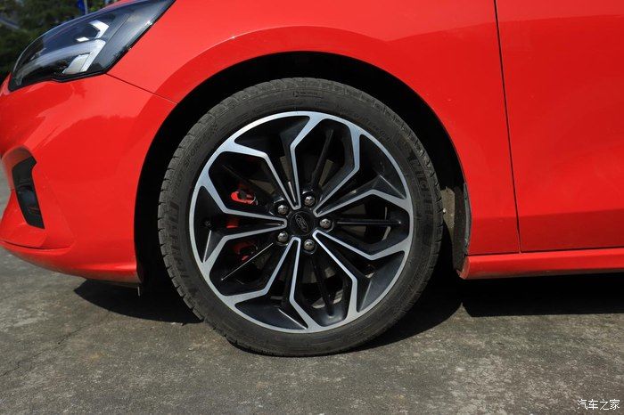 奶爸|准奶爸的座驾福克斯ST-line，颜值与性能齐飞