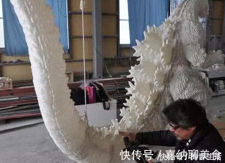 回家|世上最贵的哥斯拉手办,39W轻松抱回家,网友你想知道98亿的微笑嘛